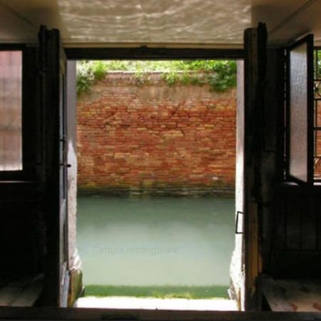 Апартаменти Walk On The Water ✧ 5 Minutes To Rialto Bridge Венеція Екстер'єр фото