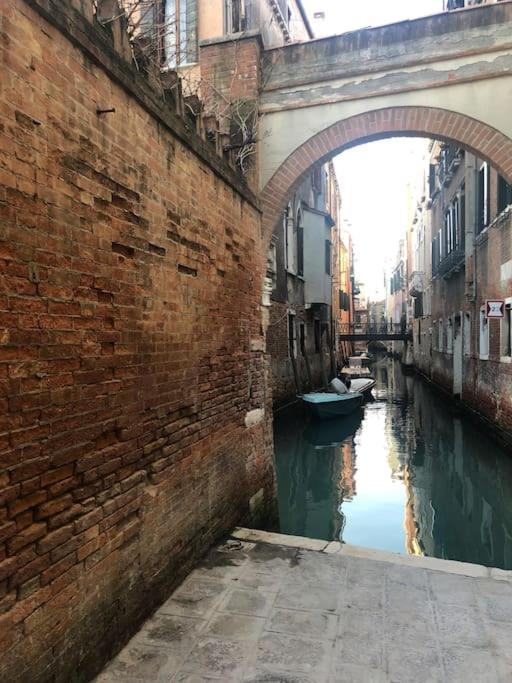 Апартаменти Walk On The Water ✧ 5 Minutes To Rialto Bridge Венеція Екстер'єр фото