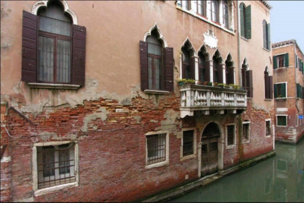 Апартаменти Walk On The Water ✧ 5 Minutes To Rialto Bridge Венеція Екстер'єр фото